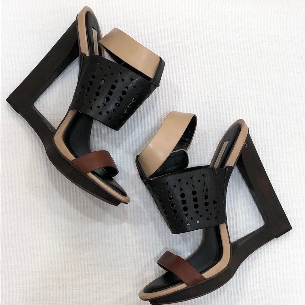 BCBGMAXAZRIA shoes